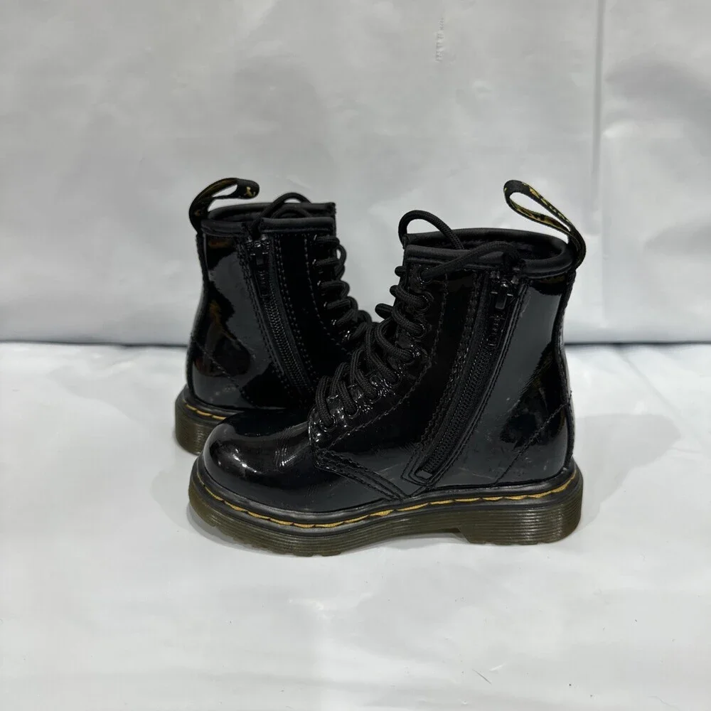 Dr. Martens 1460 15373003 Boots Toddlers 7 Black Patent Leather Lace Up EBS1045